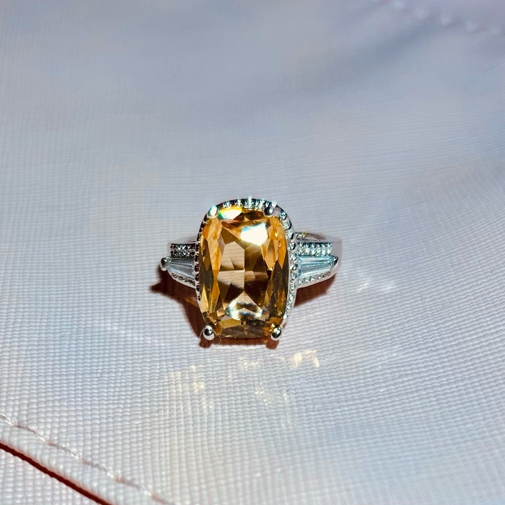 Premium Radiant Citrine Stone stunning topaz baguettes .925 SS Ring